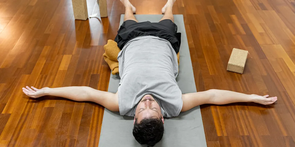 Jóga pro muže: Proč muži potřebují jógu víc, než si myslí